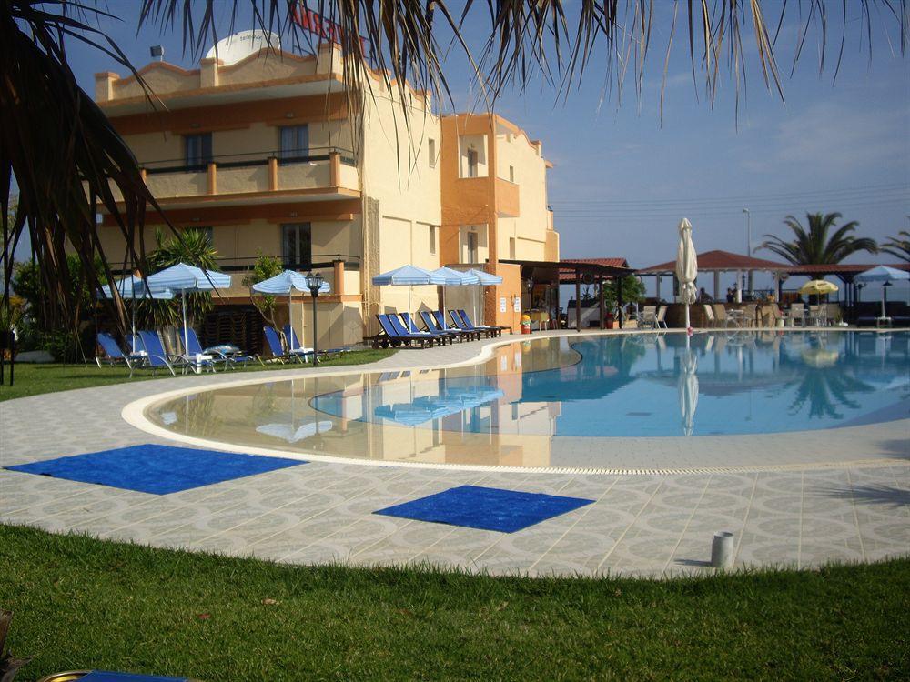 Ninos On The Beach Hotel Roda  Exterior photo
