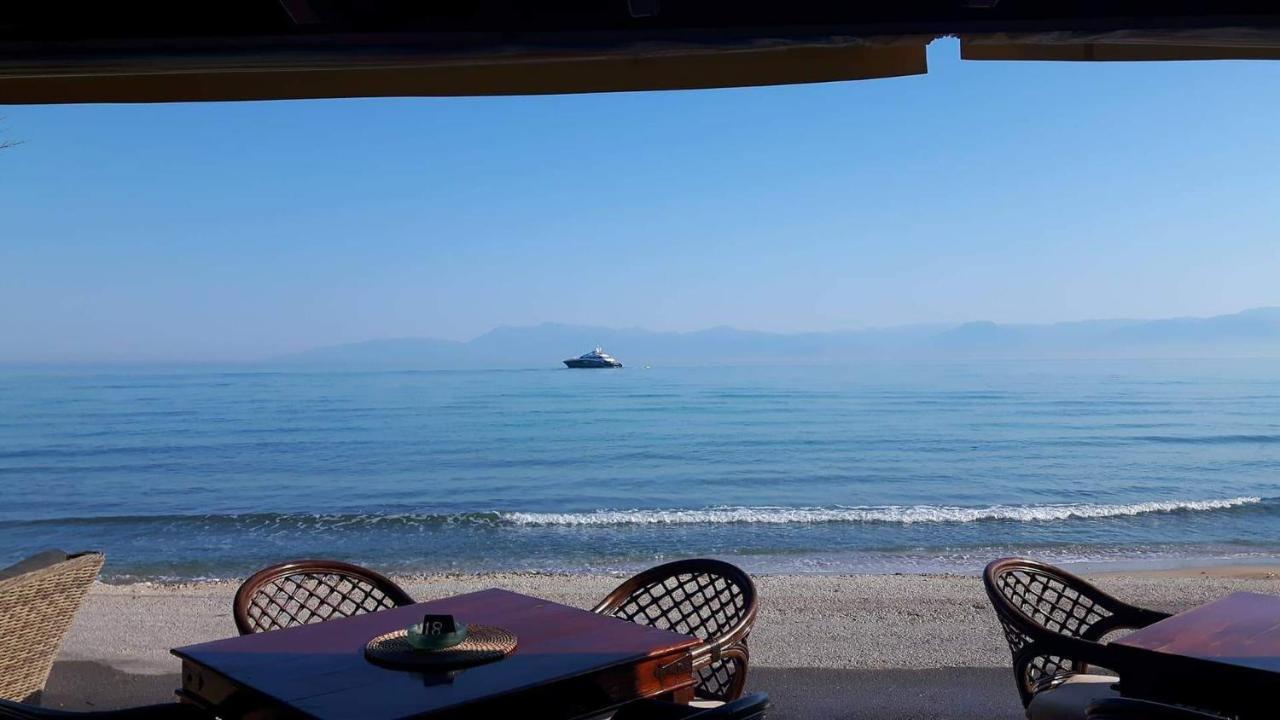 Ninos On The Beach Hotel Roda  Exterior photo