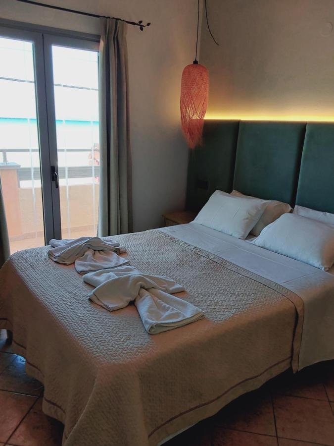 Ninos On The Beach Hotel Roda  Exterior photo