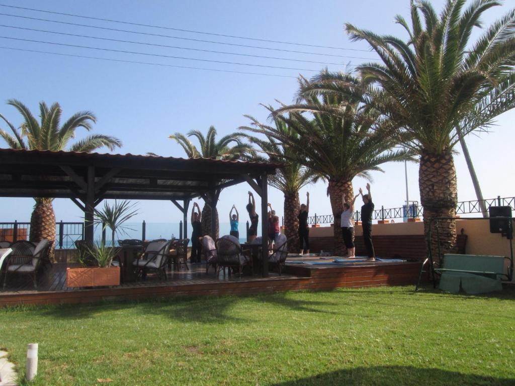Ninos On The Beach Hotel Roda  Exterior photo